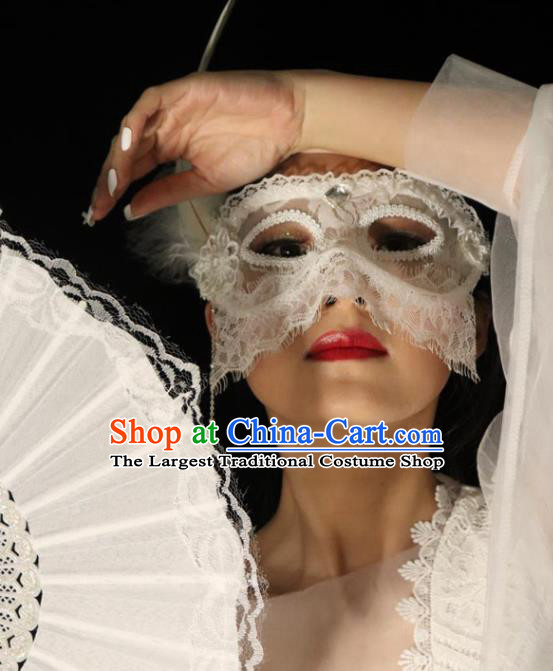 Handmade Gothic Feather Headpiece Brazil Carnival White Lace Mask Halloween Cosplay Face Mask Costume Party Blinder