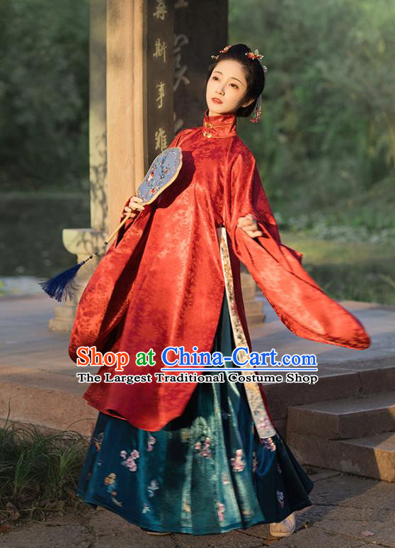 China Traditional Ming Dynasty Noble Woman Historical Clothing Ancient Princess Consort Hanfu Dress Garments