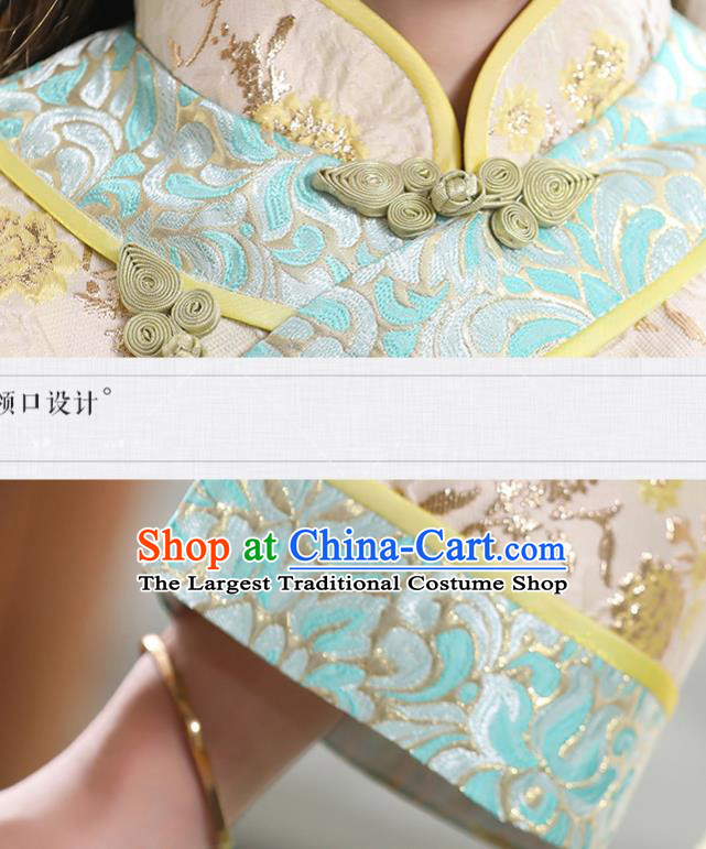 Republic of China Young Woman Beige Blouse and Green Skirt Clothing Traditional Tang Suits Costume