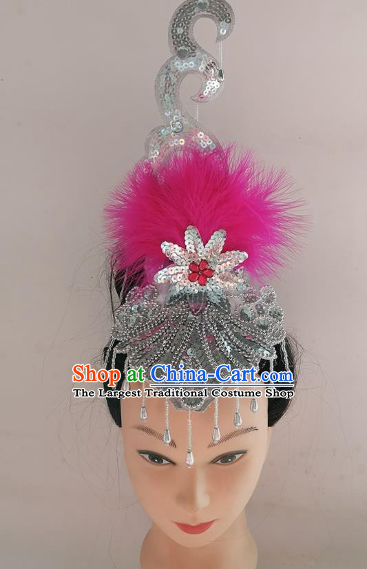 China Woman Group Fan Dance Rosy Feather Hair Accessories Folk Dance Headwear Traditional Yangko Dance Argent Tassel Hair Crown