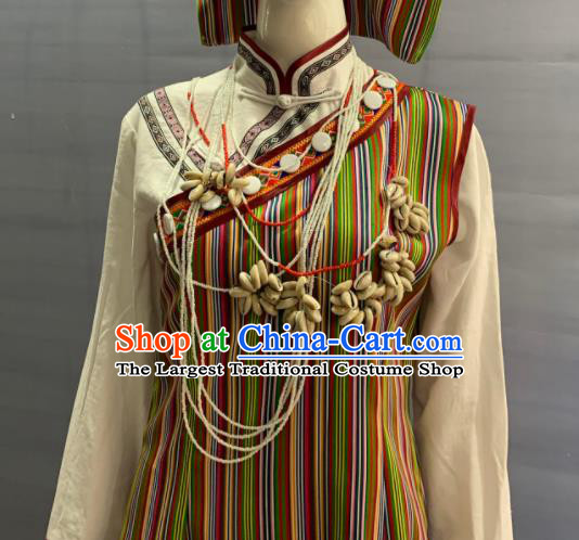 Chinese Yunnan Ethnic Female Garment Costume Traditional Drung Nationality Bride Clothing Tulung Minority Festival Folk Dance Dress and Headwear