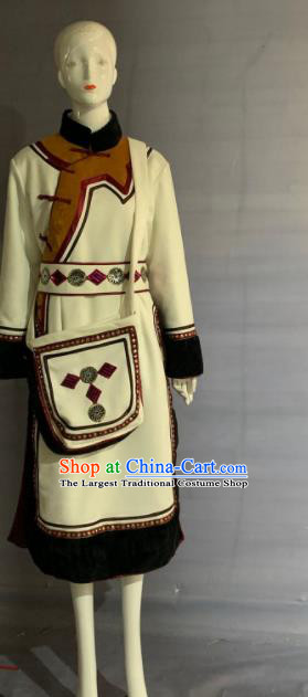 Chinese Heilongjiang Ethnic Garment Costume Oroqen Nationality Clothing Olunchun Minority Folk Dance Beige Robe Uniforms