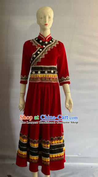 Chinese Nu Nationality Bride Clothing Lisu Minority Folk Dance Red Velvet Dress Uniforms Guangxi Ethnic Woman Garment Costume and Hat