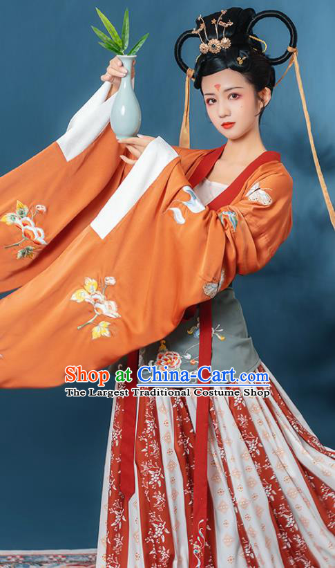 China Southern and Northern Dynasties Court Beauty Historical Clothing Ancient Goddess Hanfu Dress Garments for Women