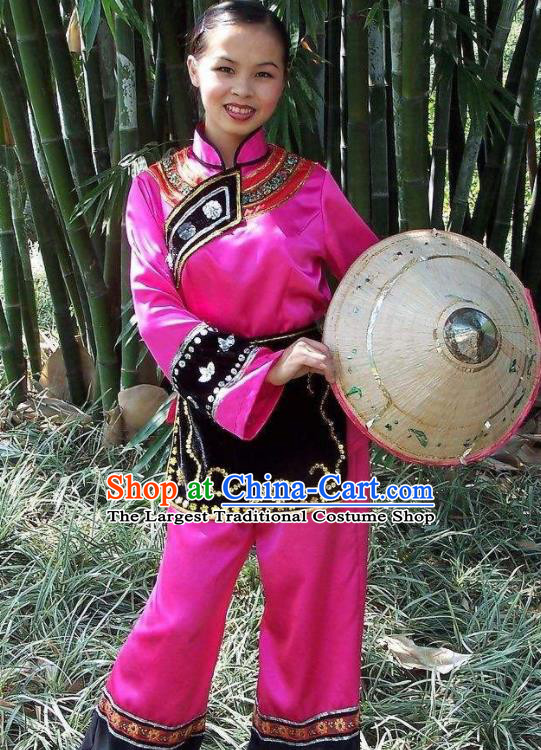 Chinese Maonan Nationality Performance Clothing Minority Folk Dance Rosy Uniforms Guizhou Ethnic Garment Costumes and Bamboo Hat