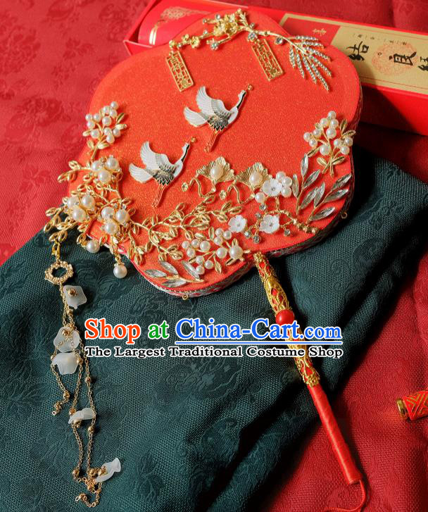China Handmade Red Silk Fan Traditional Wedding Fan Bride Palace Fan Classical Dance Fan