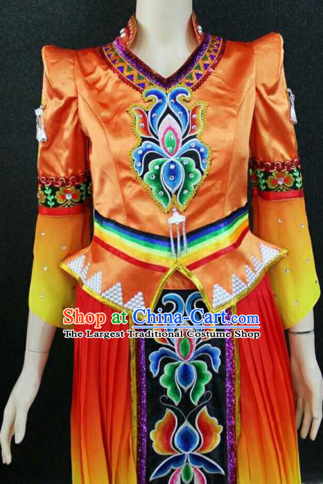 Chinese Zhuang Nationality Performance Clothing Tujia Minority Woman Orange Dress Uniforms Ethnic Wedding Garment Costumes and Headdress