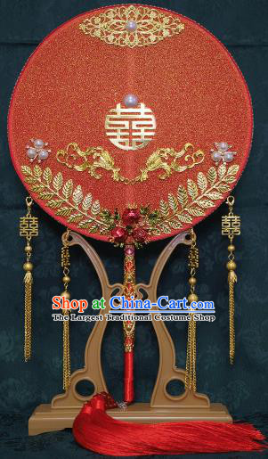China Traditional Wedding Fan Bride Palace Fan Classical Golden Tassel Circular Fan Handmade Red Silk Fan