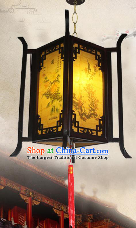 China Traditional Light Lamp Festival Hanging Lantern Classical Wood Carving Lanterns Handmade Square Palace Lantern