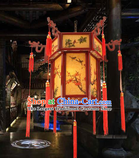 China Traditional Festival Palace Lanterns Handmade Wood Carving Dragon Heads Lantern Classical Trotting Horse Lamp