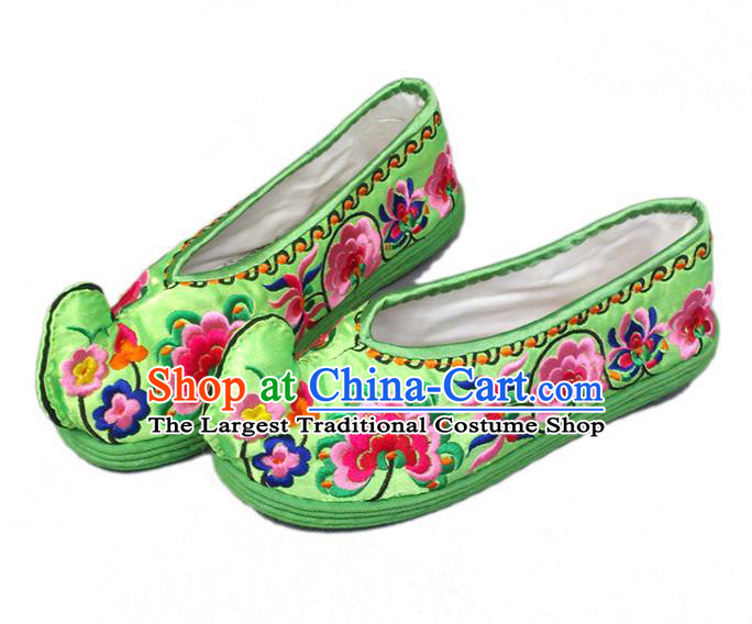 China Wedding Bride Hanfu Shoes Handmade Ethnic Dance Shoes National Woman Green Satin Shoes Yunnan Embroidered Shoes