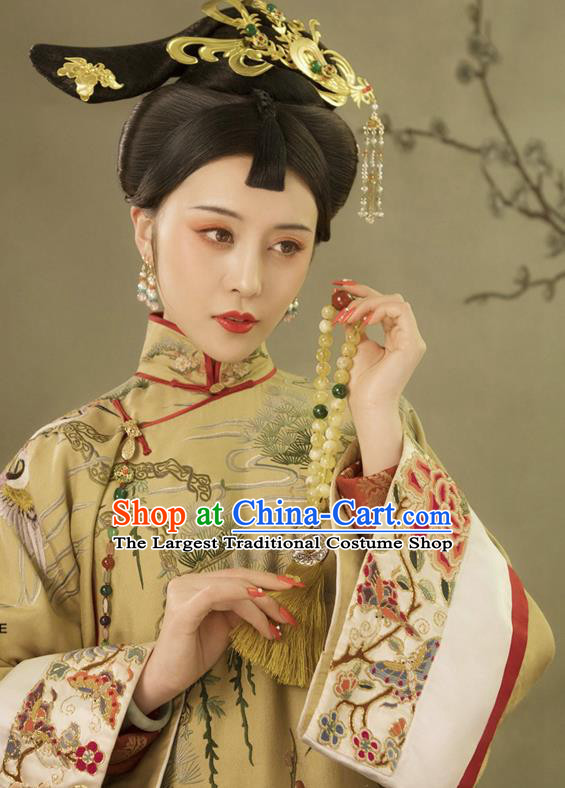 China Ancient Empress Embroidered Yellow Dress Traditional Court Clothing Qing Dynasty Imperial Consort Historical Garment Costume