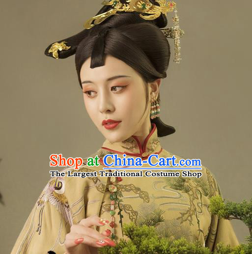 China Ancient Empress Embroidered Yellow Dress Traditional Court Clothing Qing Dynasty Imperial Consort Historical Garment Costume