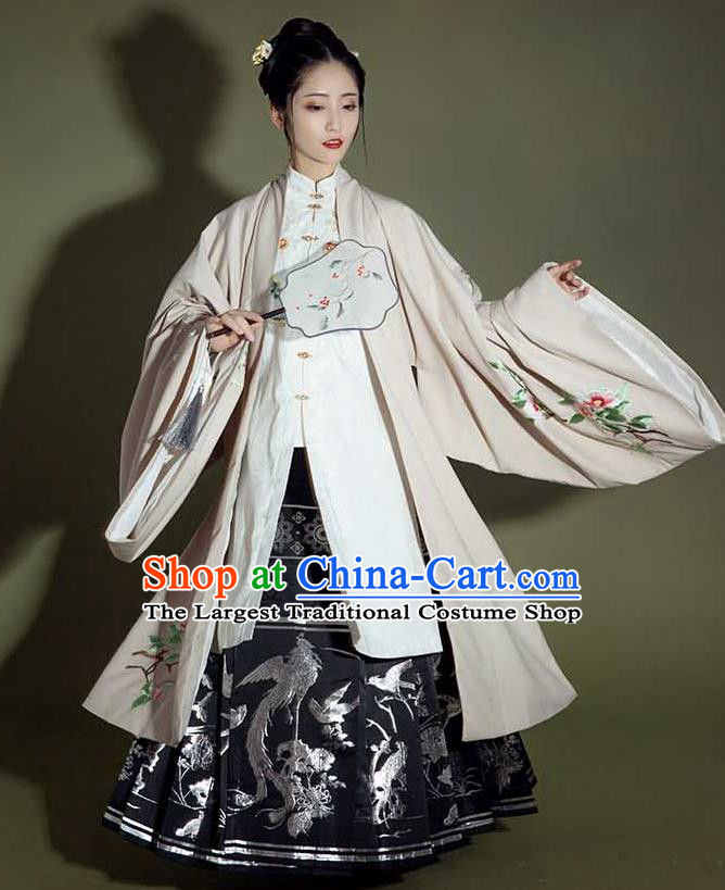 China Traditional Ming Dynasty Embroidered Hanfu Dress Ancient Noble Mistress Garment Costumes for Women