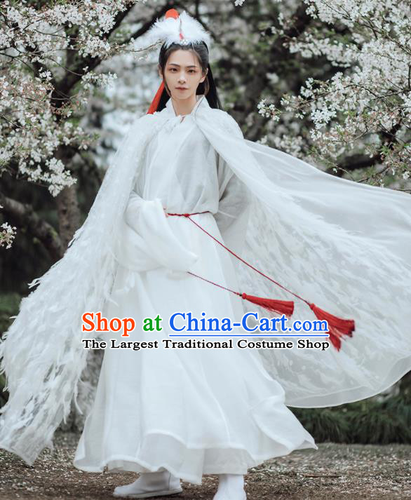 China Traditional Hanfu White Mantle Ming Dynasty Swordswoman Feather Cape Clothing Ancient Goddess Garment Costume