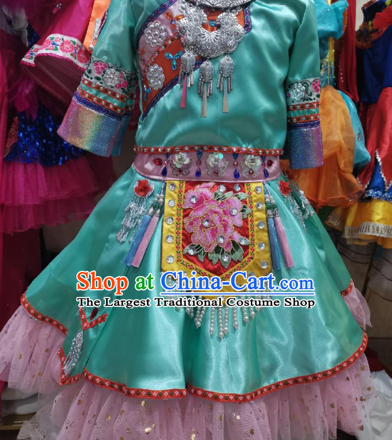 China Pumi Nationality Girl Performance Apparels Ethnic Folk Dance Costumes Lisu Minority Children Green Dress Uniforms