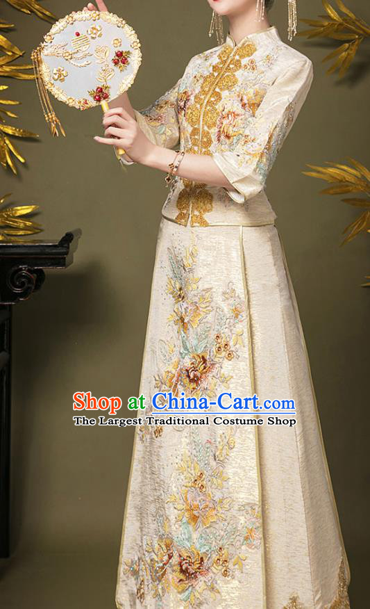 China Embroidery Bottom Drawer Clothing Wedding Garment Costumes Bride Beige Dress Outfits Traditional Xiuhe Suits