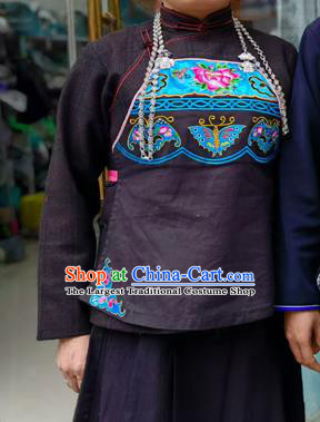 Chinese Guizhou Ethnic Woman Stomachers Bouyei Nationality Embroidery Top Garment Puyi Minority Informal Vest
