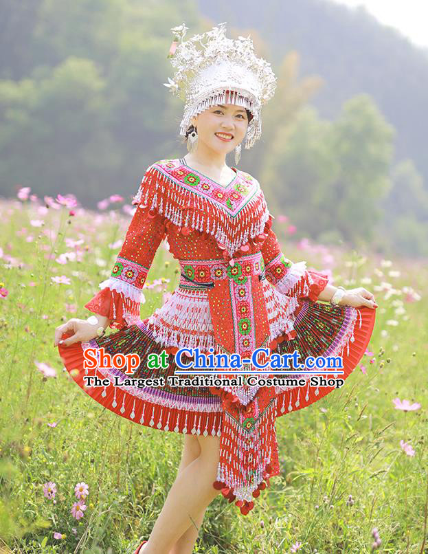 China Traditional Yunnan Minority Garment Costumes Miao Nationality Woman Clothing Photography Clothing Hmong Ethnic Dance Red Dress Outfits