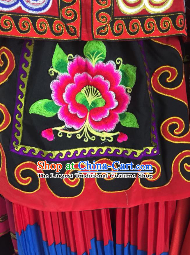 Chinese Pumi Nationality Bride Red Dress Uniforms Yunnan Ethnic Group Folk Dance Garment Costumes Yi Minority Women Wedding Clothing