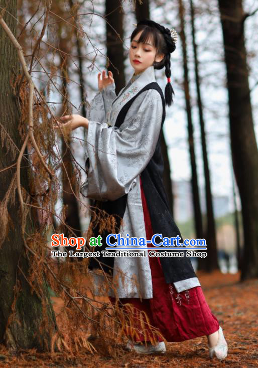 China Traditional Historical Hanfu Dress Apparels Ancient Young Mistress Garment Costume Ming Dynasty Noble Countess Historical Clothing