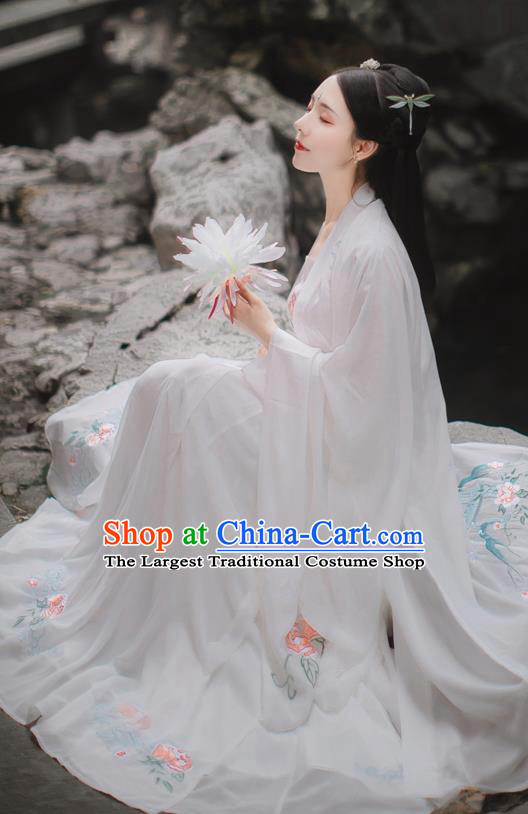 China Song Dynasty Young Beauty Historical Clothing Traditional White Hanfu Dress Apparels Ancient Goddess Princess Garment Costume