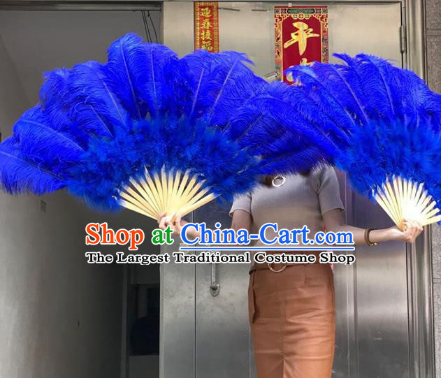 Top Rio Carnival Bamboo Folding Fan Samba Dance Deluxe Feathers Fan Handmade Royalblue Ostrich Feather Fan Miami Stage Show Giant Fan