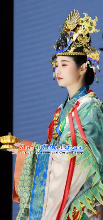 China Ancient Goddess Queen Hanfu Dress Clothing Zhou Dynasty Empress Apparels Traditional Dunhuang Grottoes Murals Replica Garment Costumes Complete Set