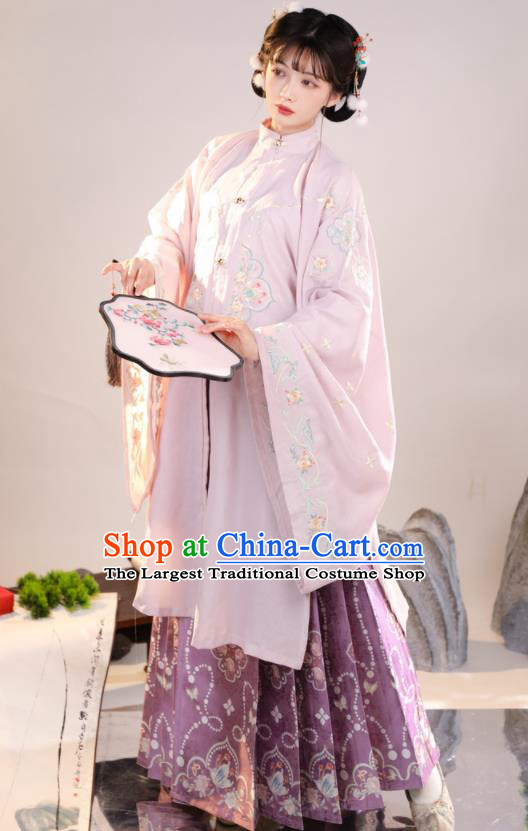 China Ancient Noble Woman Hanfu Dress Ming Dynasty Nobility Beauty Clothing Traditional Historical Garment Costumes