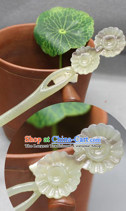 China Traditional Cheongsam Hair Accessories Ancient Princess Hair Stick Handmade Jade Carving Dahlia Hairpin