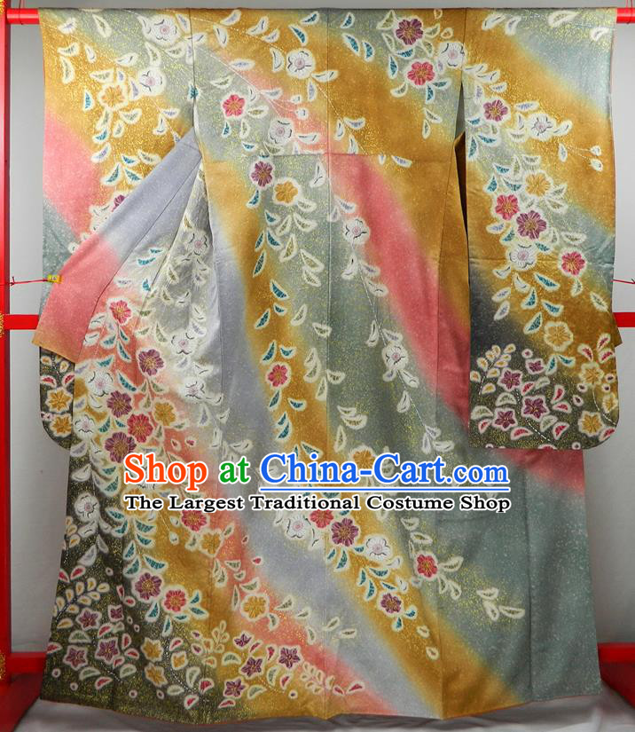 Japanese Court Empress Garment Costume Classical Primrose Pattern Yellow Yukata Dress Traditional Furisode Kimono Clothing