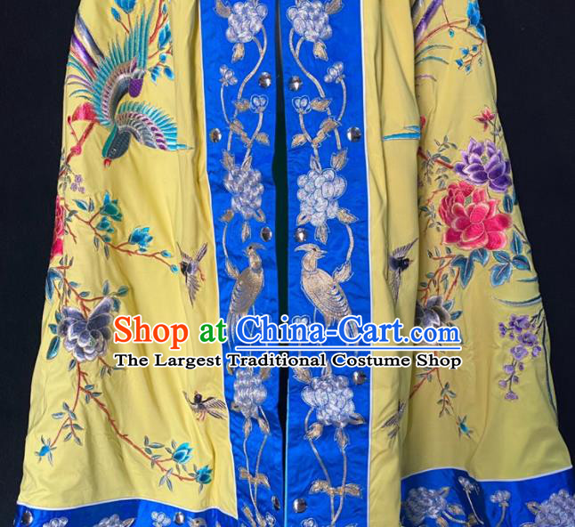 China Ancient Palace Beauty Mantle Clothing Beijing Opera Hua Tan Embroidered Yellow Cloak Traditional Opera Imperial Concubine Garment Costume