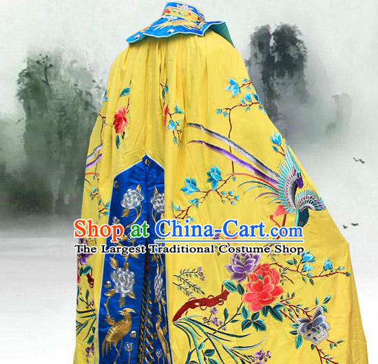 China Ancient Palace Beauty Mantle Clothing Beijing Opera Hua Tan Embroidered Yellow Cloak Traditional Opera Imperial Concubine Garment Costume