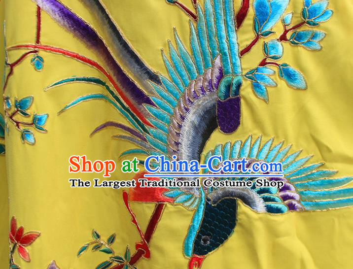 China Ancient Palace Beauty Mantle Clothing Beijing Opera Hua Tan Embroidered Yellow Cloak Traditional Opera Imperial Concubine Garment Costume