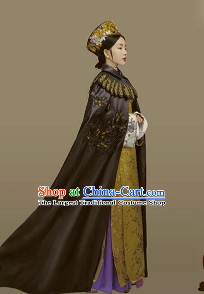 Chinese Traditional Palace Woman Clothing Qing Dynasty Empress Dress Ancient Queen Garment Costumes and Headgear Complete Set