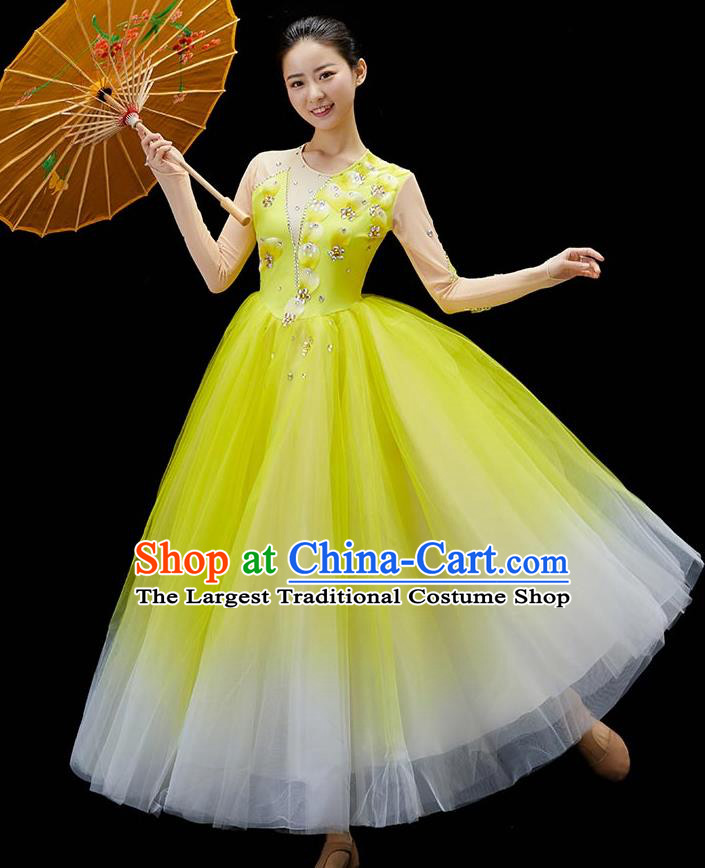 Chinese Women Group Dance Costume Modern Dance Yellow Dance Dress Jasmine Dance Garment Umbrella Dance Clothing