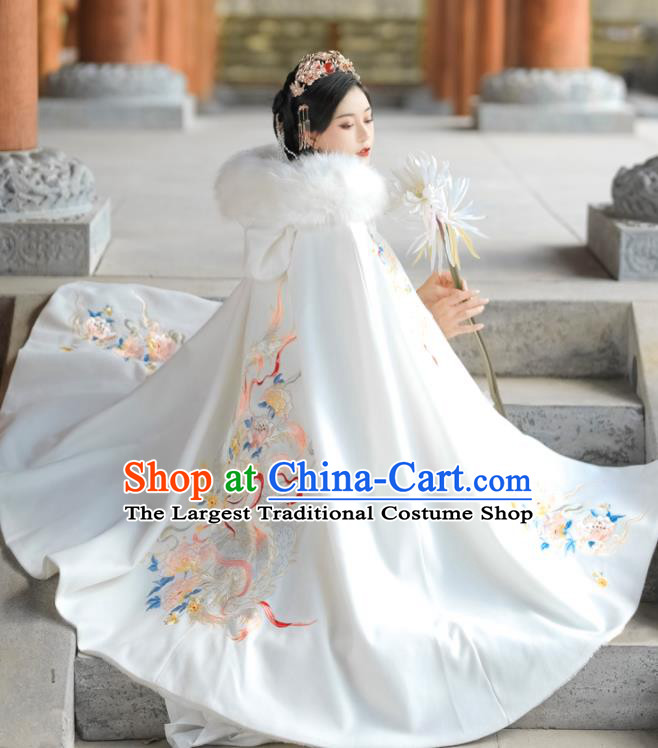 China Ming Dynasty Noble Lady Embroidered Cloak Clothing Ancient Princess Garment Costume Traditional Hanfu White Woolen Mantle