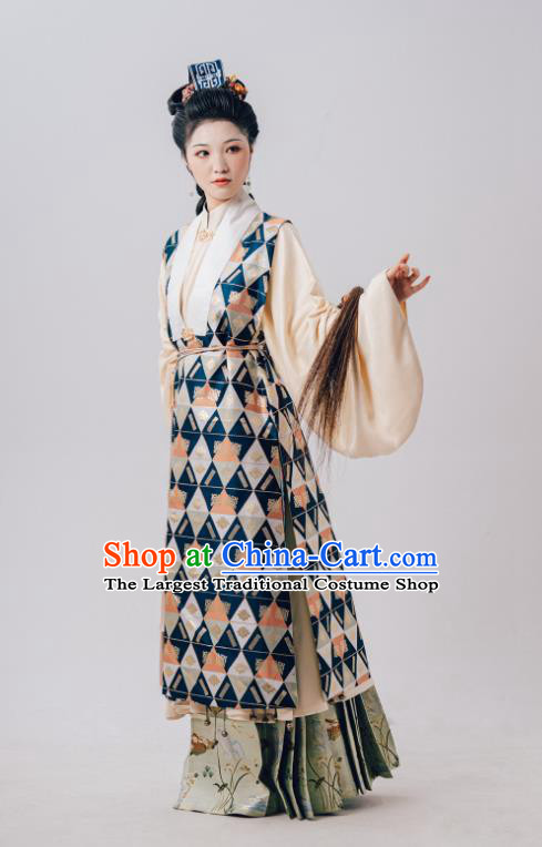 Chinese Ancient Taoist Nun Hanfu Clothing Eight Famous Beauties of Qinhuai River Bian Yu Jing Dresses Ming Dynasty Historical Costume