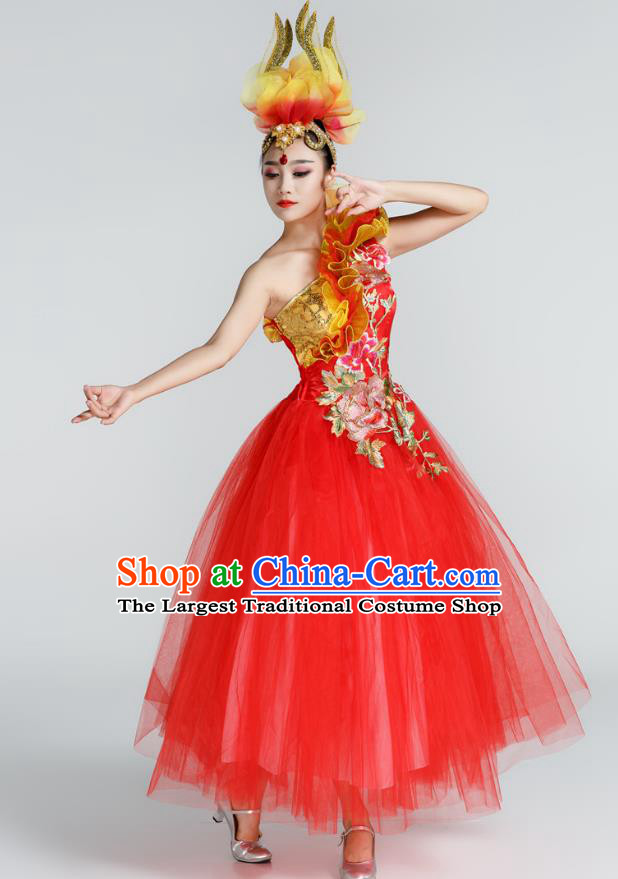 Top Modern Dance Red Dress Embroidered Peony Fashion Oriental Dance Costume Women Group Show Clothing