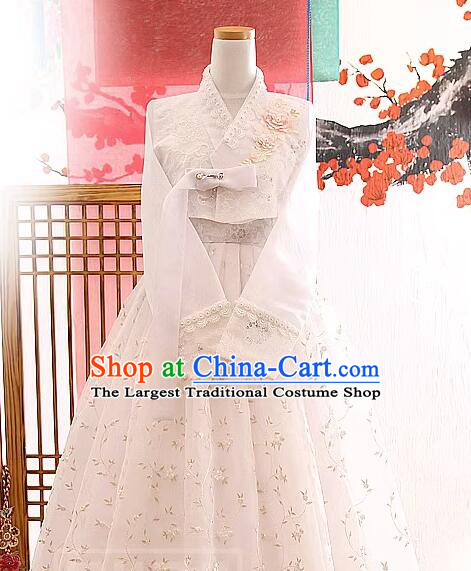 Korean Embroidered White Hanbok Bride Celebration Costume Traditional Wedding Dress Pearls Fashion