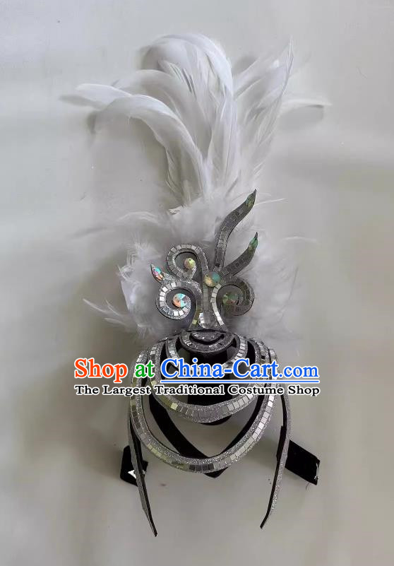 White Opening Dance Performance Feather Headdress Team Samba Carnival