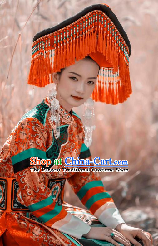 56 Ethnic Minorities In Costumes Of The Tu Nationality Catwalk Show Costumes Bridal Costumes