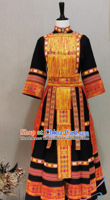 Traditional Guangxi Yao and Zhuang Costumes National Catwalk Costumes