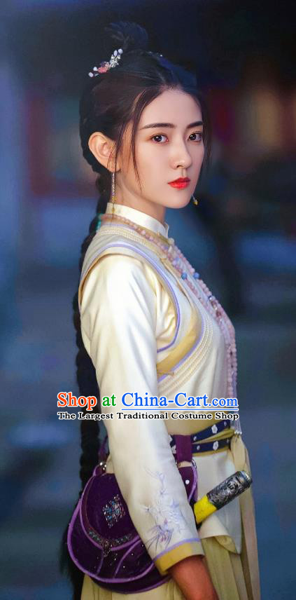 China Qing Dynasty Young Lady Yellow Outfit Wuxia TV Series Fei Hu Wai Zhuan Yuan Zi Yi Clothing Ancient Heroic Woman Costumes