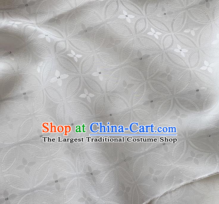 China Classical Copper Cash Design Silk Fabric Traditional Mulberry Silk Cheongsam White Brocade Material