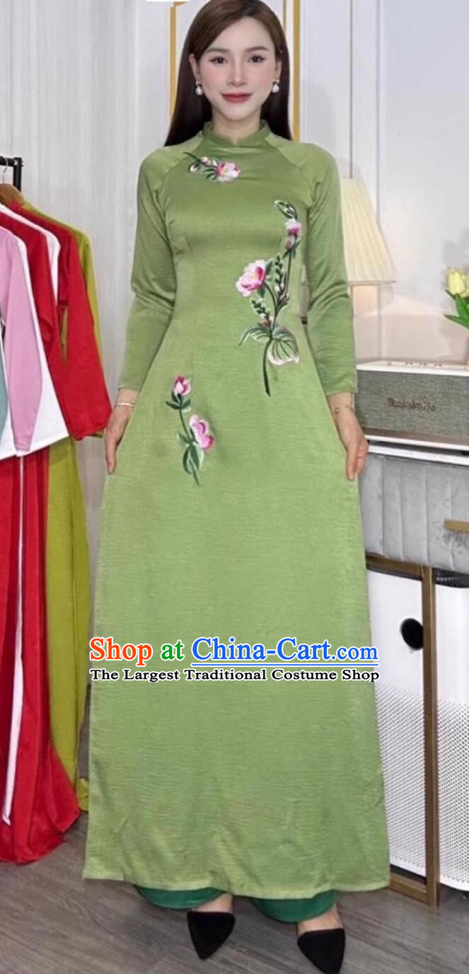 Green Embroidered Vietnamese Ao Daikin Ethnic Style Retro Skirt Suit