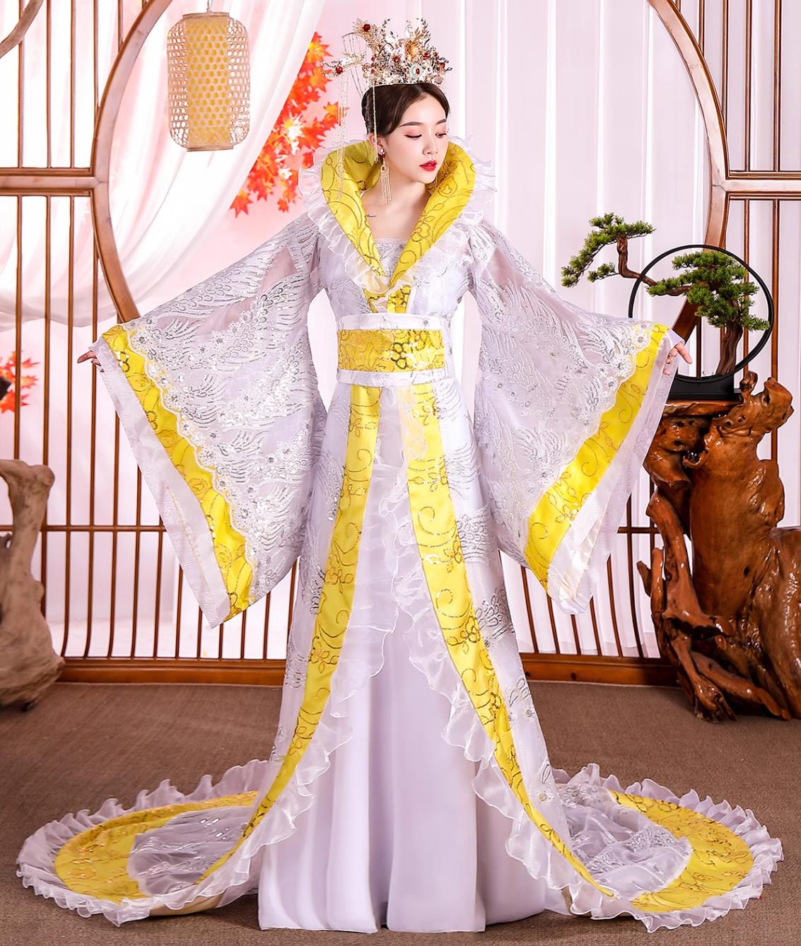 Tang Dynasty Empress Costume Embroidery Grand Sleeve Gown Yang Guifei Stage Performance White Dress Traditional Chinese Attire