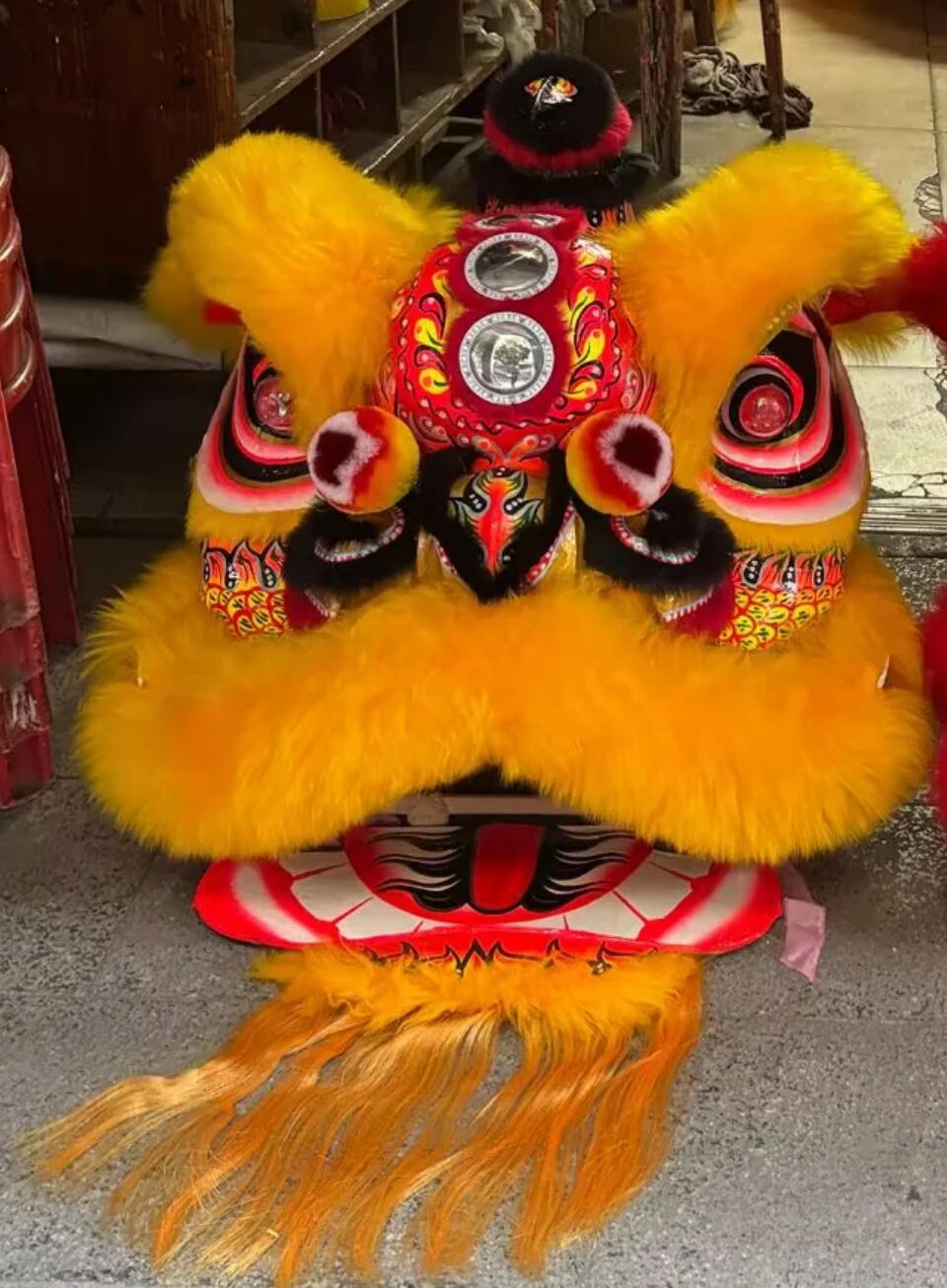 Handmade Donghai Laofuzi Lion Dance Head Traditional Dancing Lion Clothing Golden Wool Lion Dance Costume Full Set