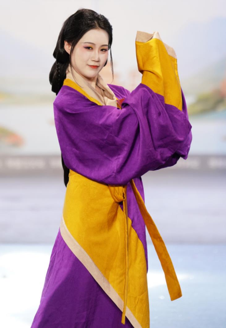 Purple Han Dynasty Quju Hanfu Winding Robe Dress Traditional Chinese Costumes Historical Reproduction Clothing