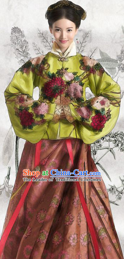 Chinese Ming Dynasty Women's Clothing _ Apparel Chinese Traditional Dress Theater and Reenactment Costumes and Headwear Complete Set